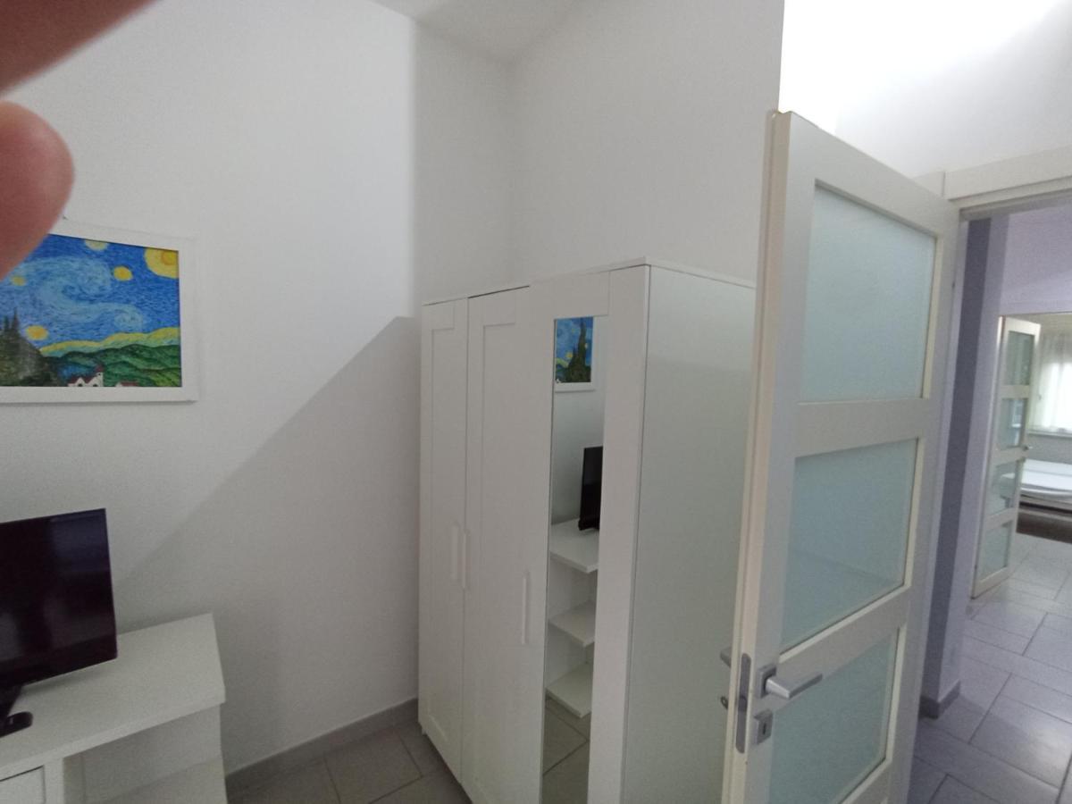 Apartmán Apartament Famagosta Milano Exteriér fotografie